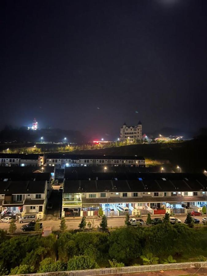 Sweet Homestay 3Rm @ Penthouse Apartment In Brinchang Luaran gambar